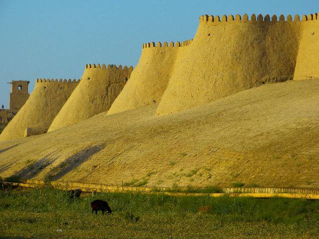 castle in turkmenistan